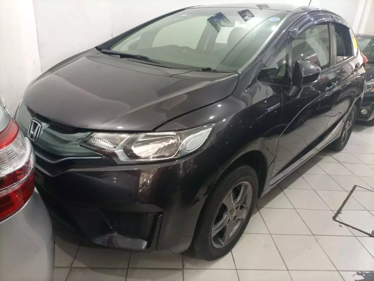 Honda Fit Hybrid  - 2015