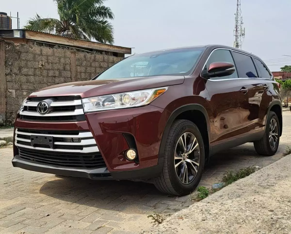 Toyota Highlander   - 2019