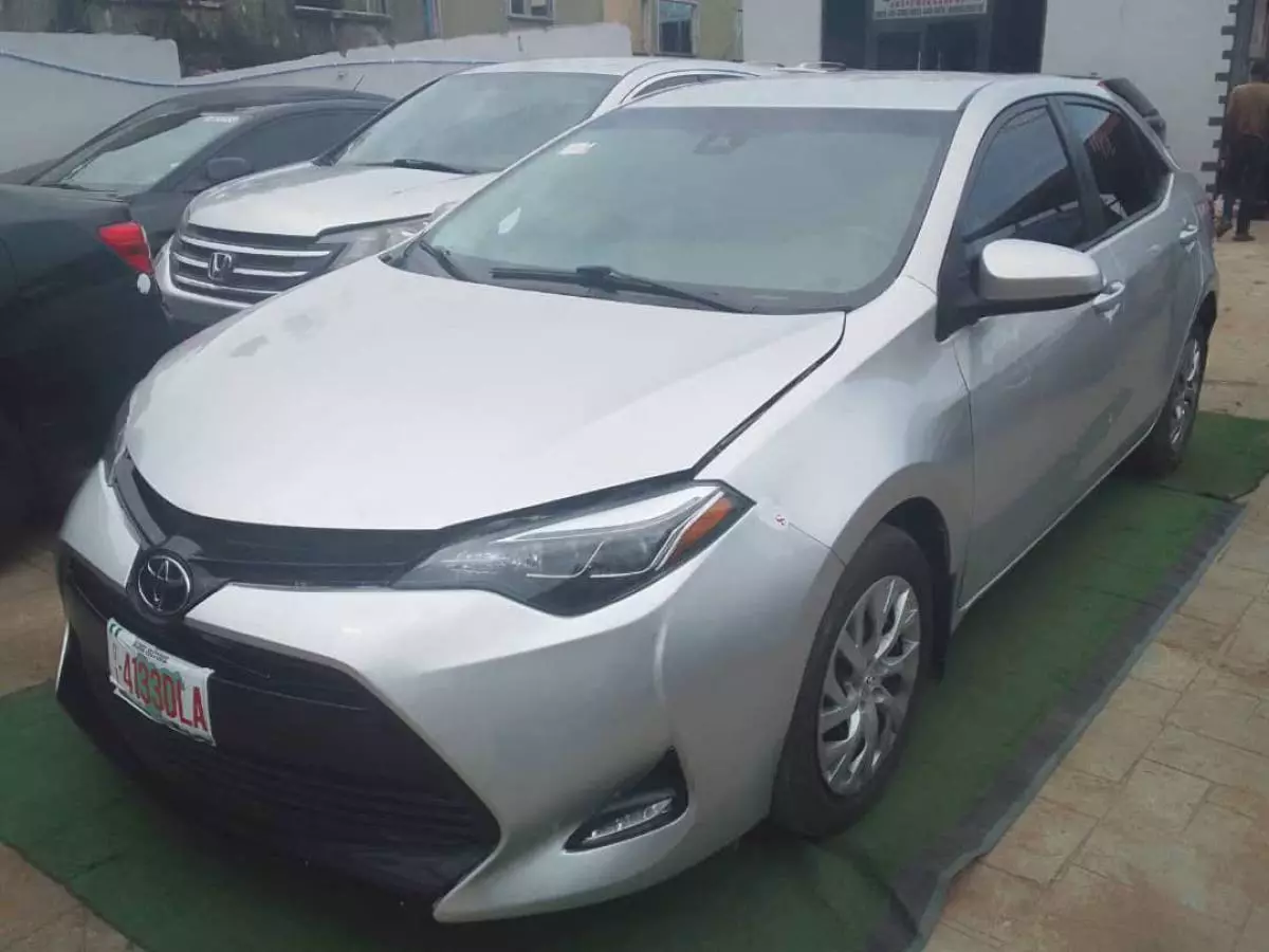 Toyota Corolla   - 2018