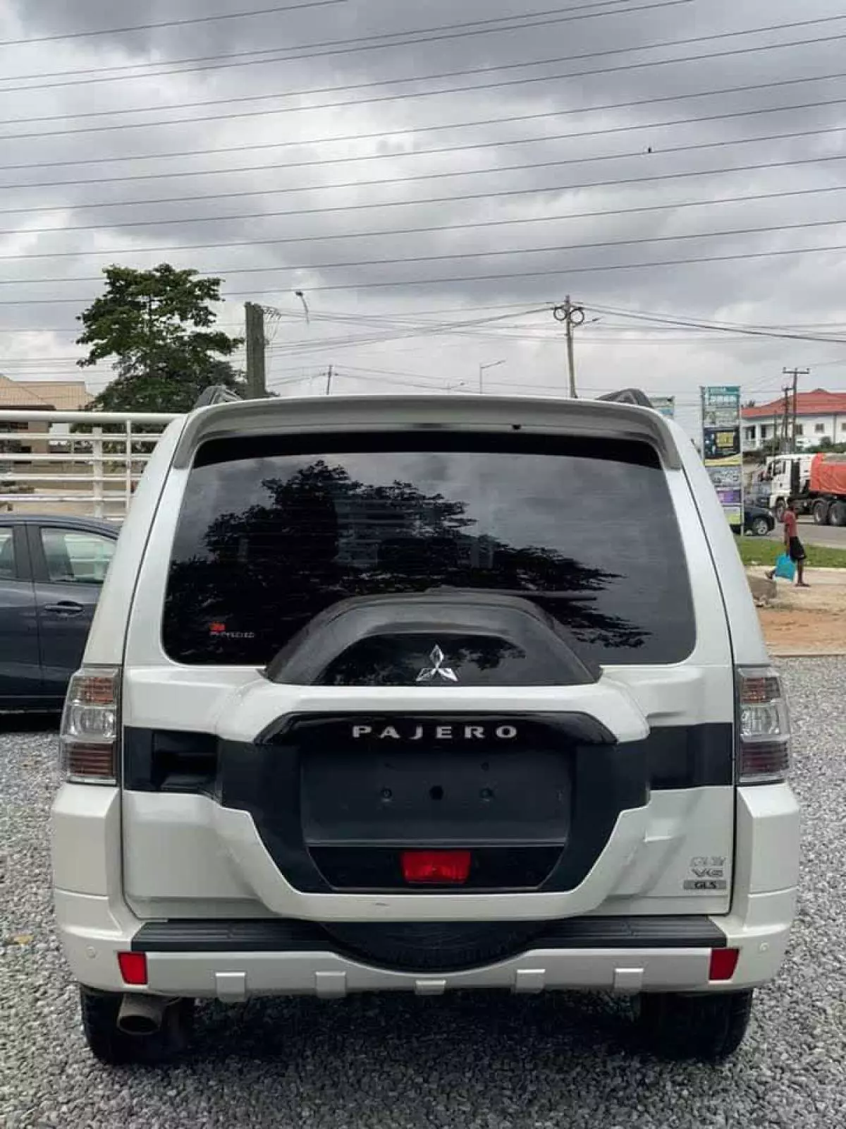 Mitsubishi Pajero   - 2016