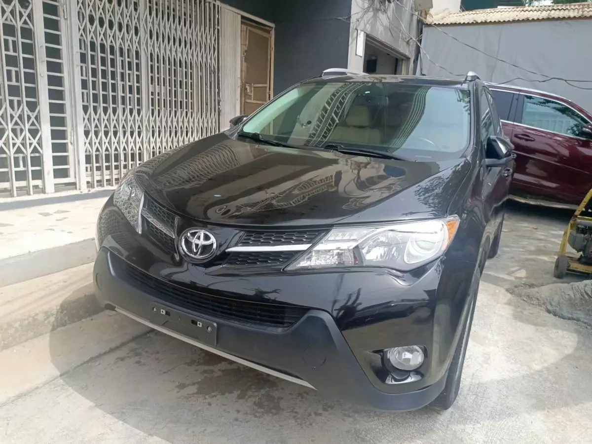 Toyota RAV 4   - 2014