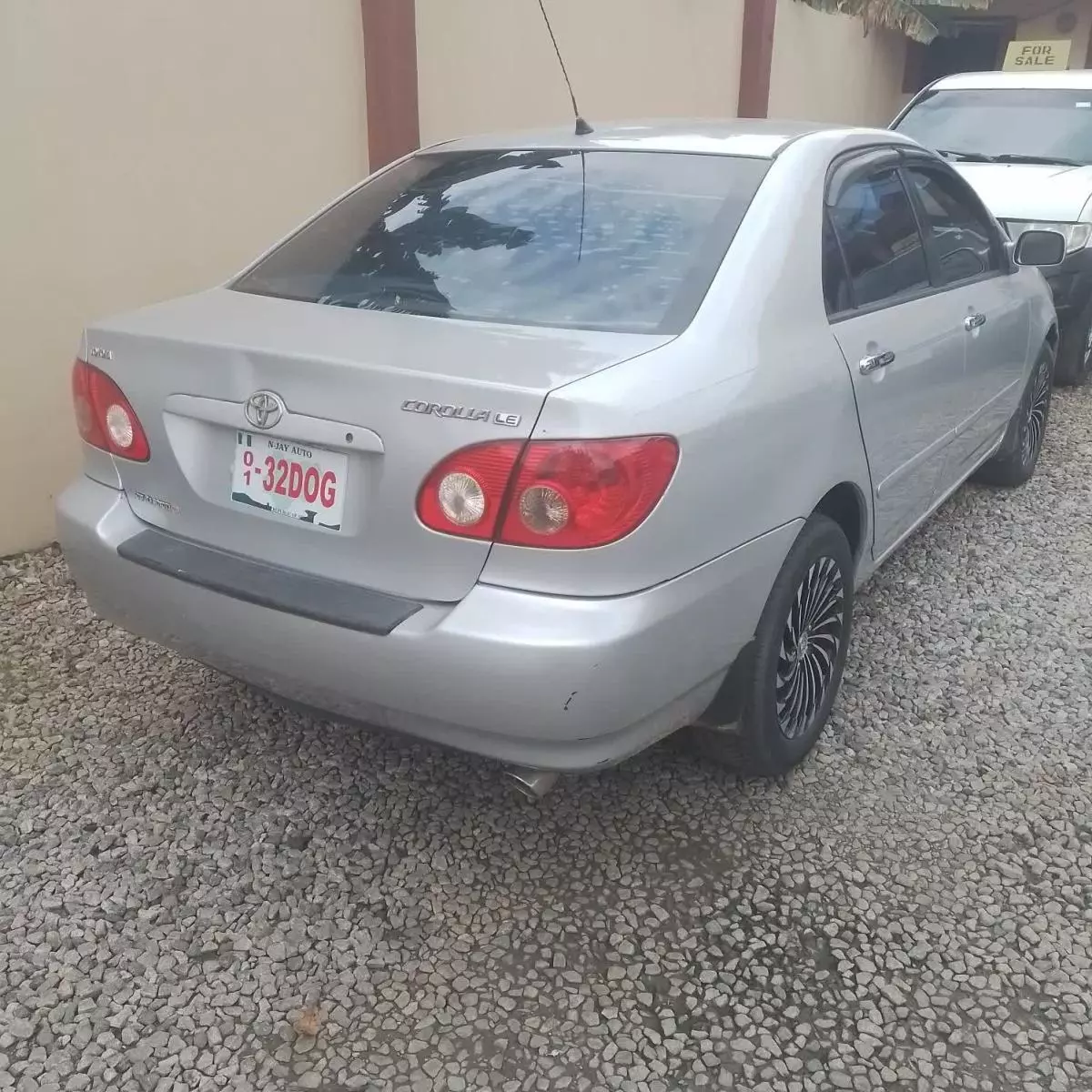 Toyota Corolla   - 2005