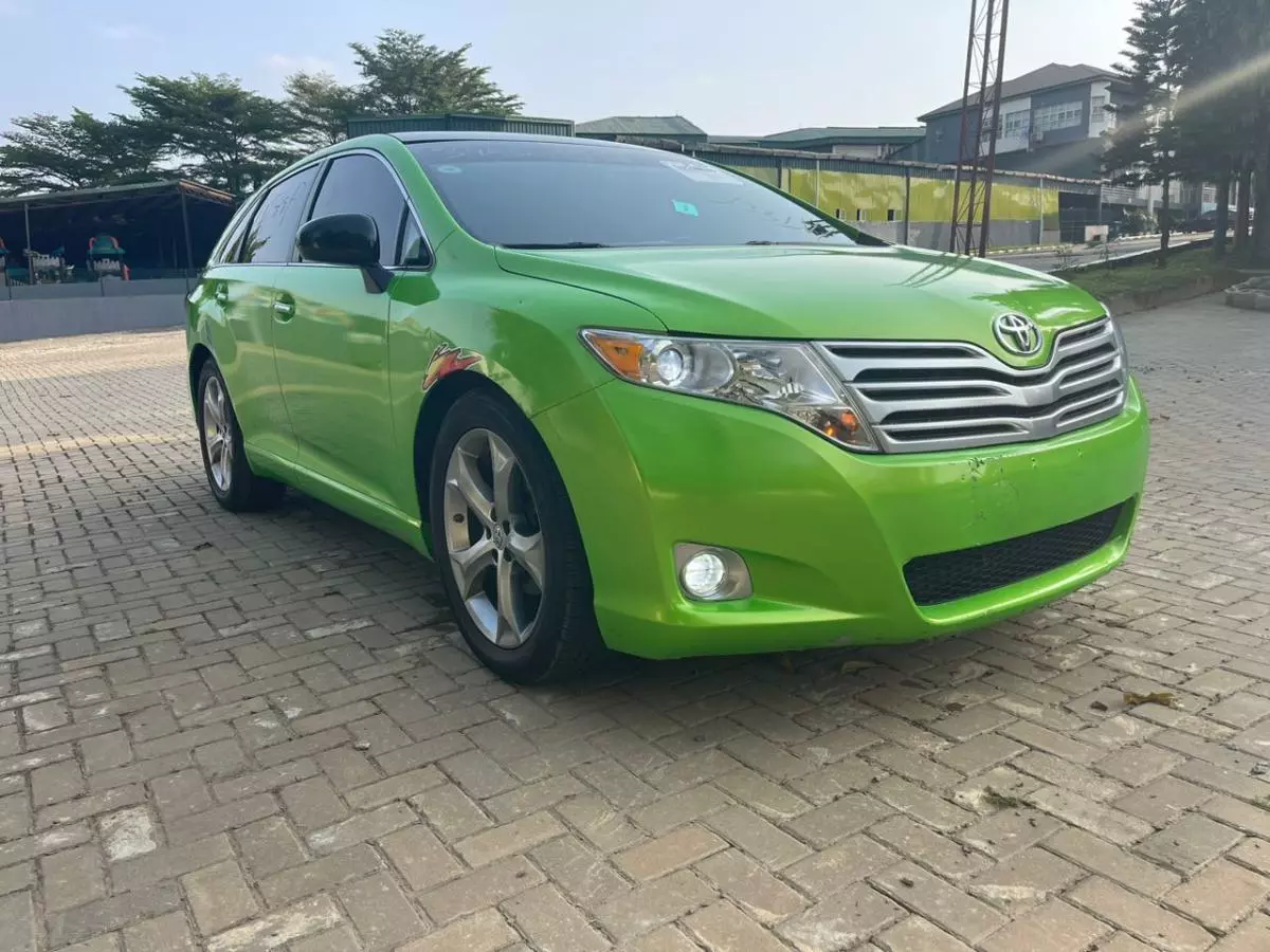 Toyota Venza   - 2010