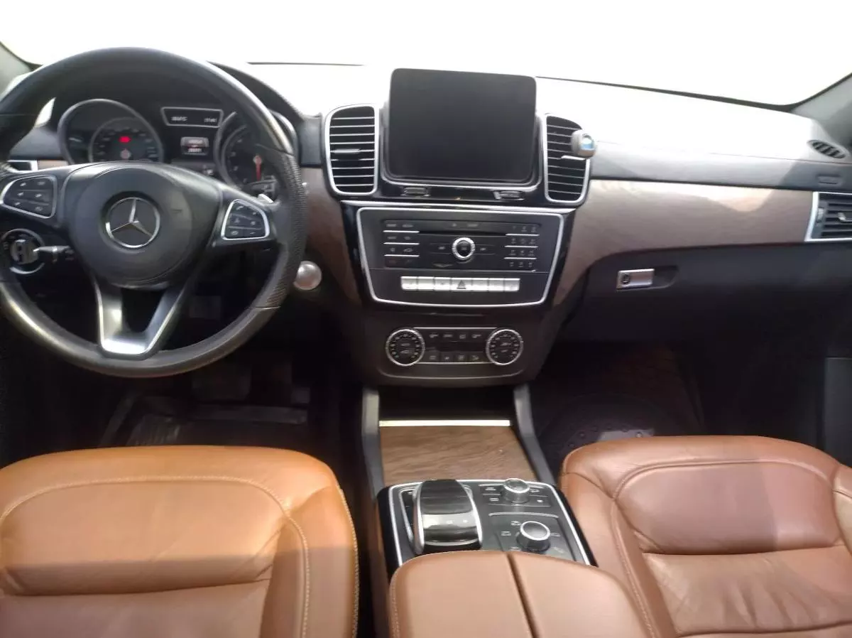 Mercedes-Benz GLS 500 - 2018