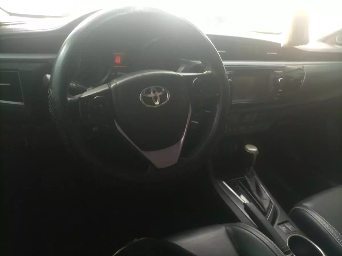 Toyota Corolla   - 2014