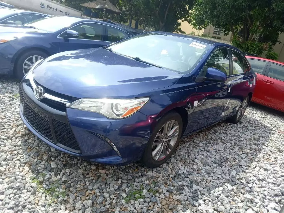 Toyota Camry   - 2015