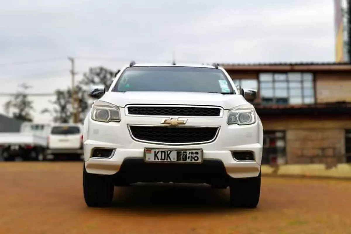 Chevrolet Trailblazer   - 2015