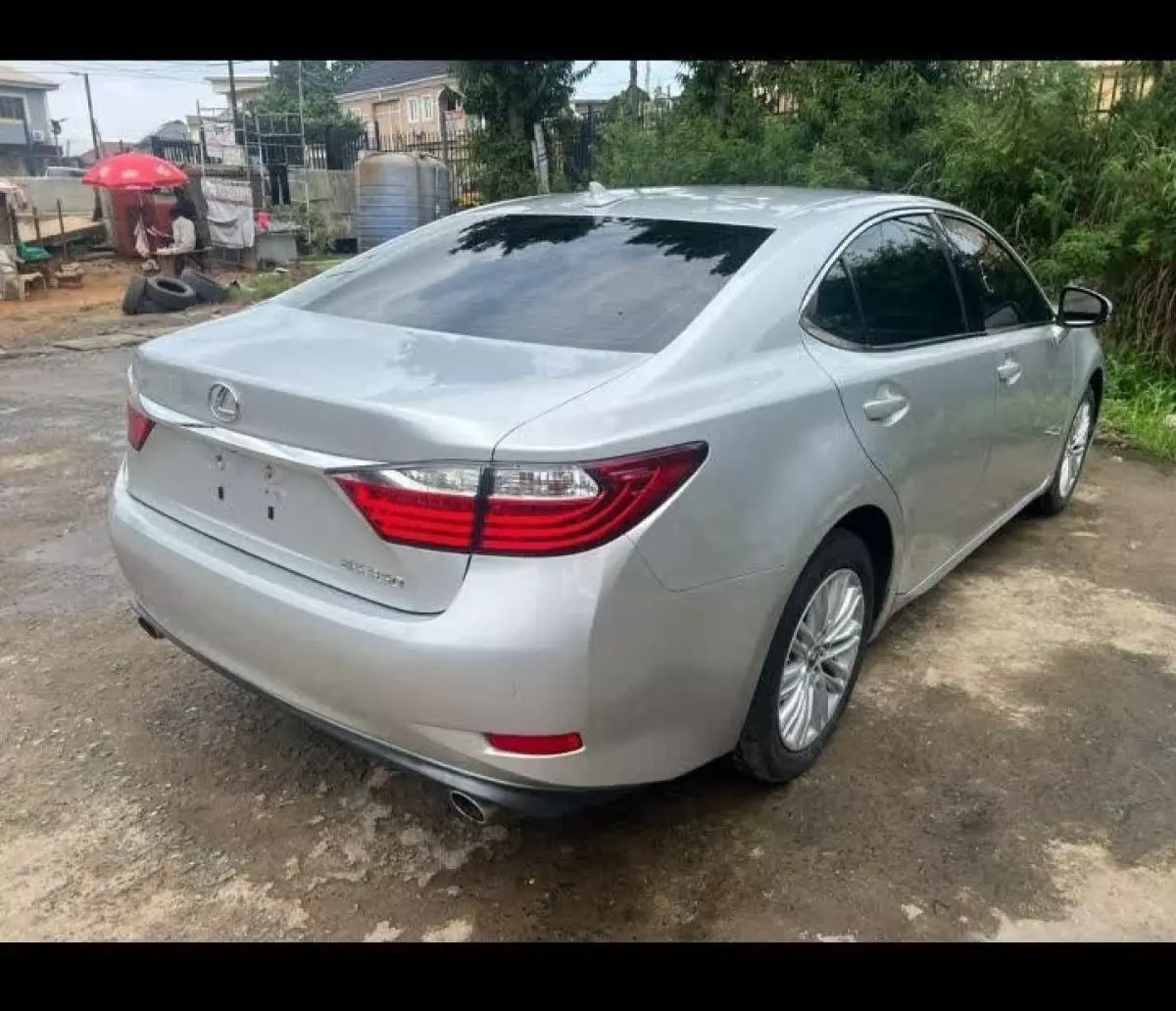 Lexus ES 350   - 2013