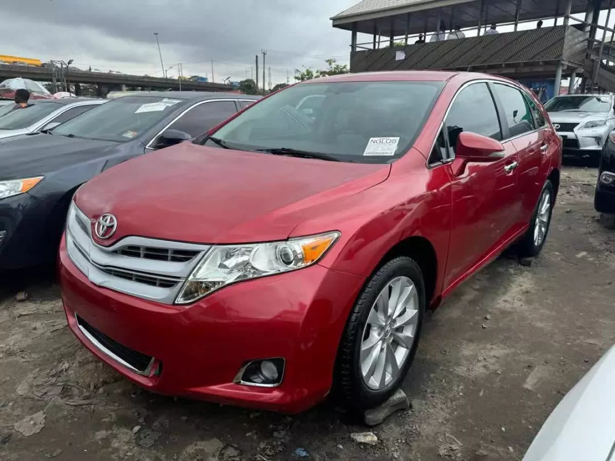 Toyota Venza   - 2013