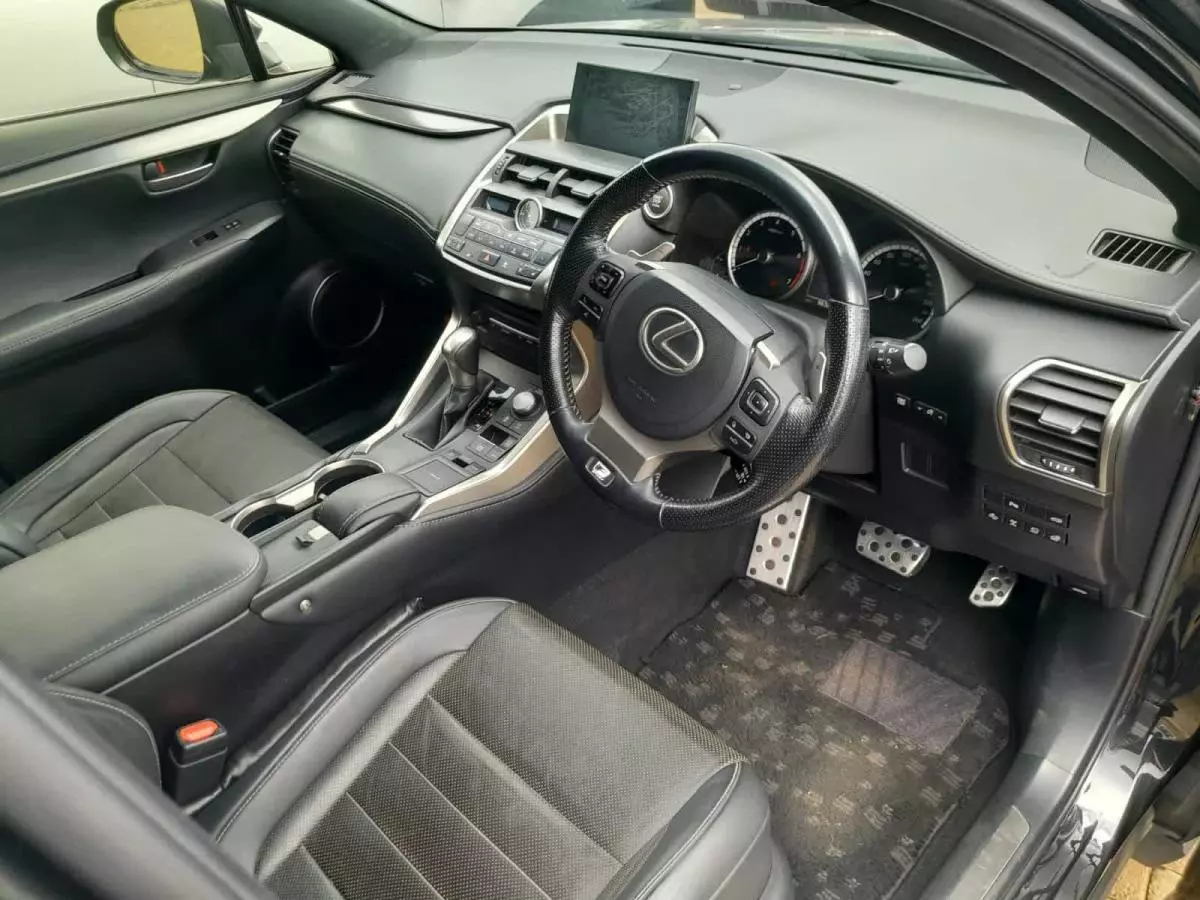 Lexus NX 200   - 2016