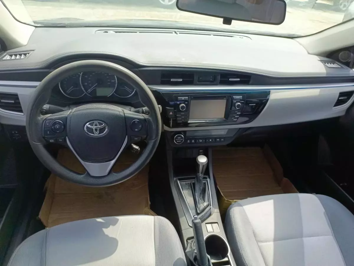 Toyota Corolla   - 2016