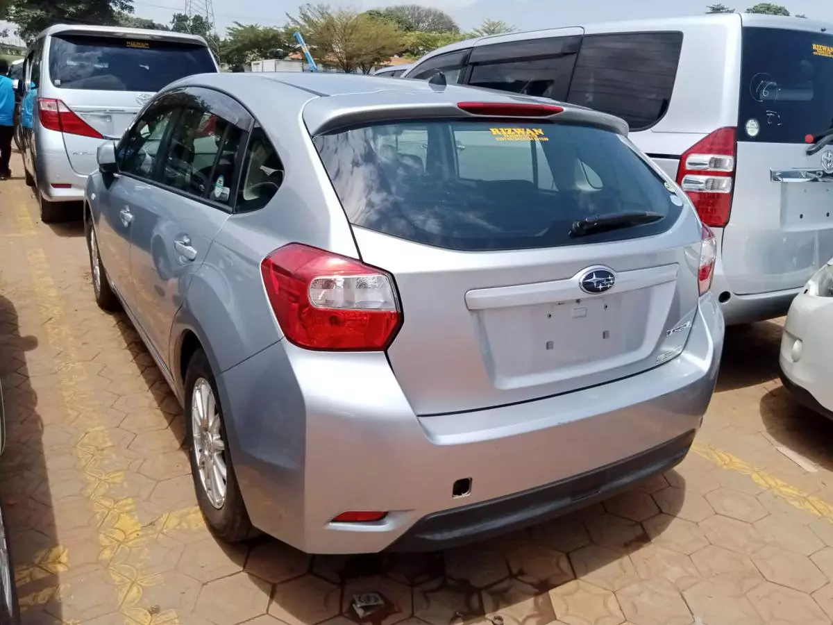 Subaru Impreza   - 2014