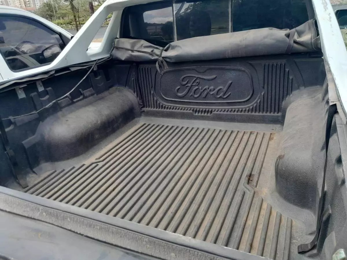 Ford Ranger - 2013