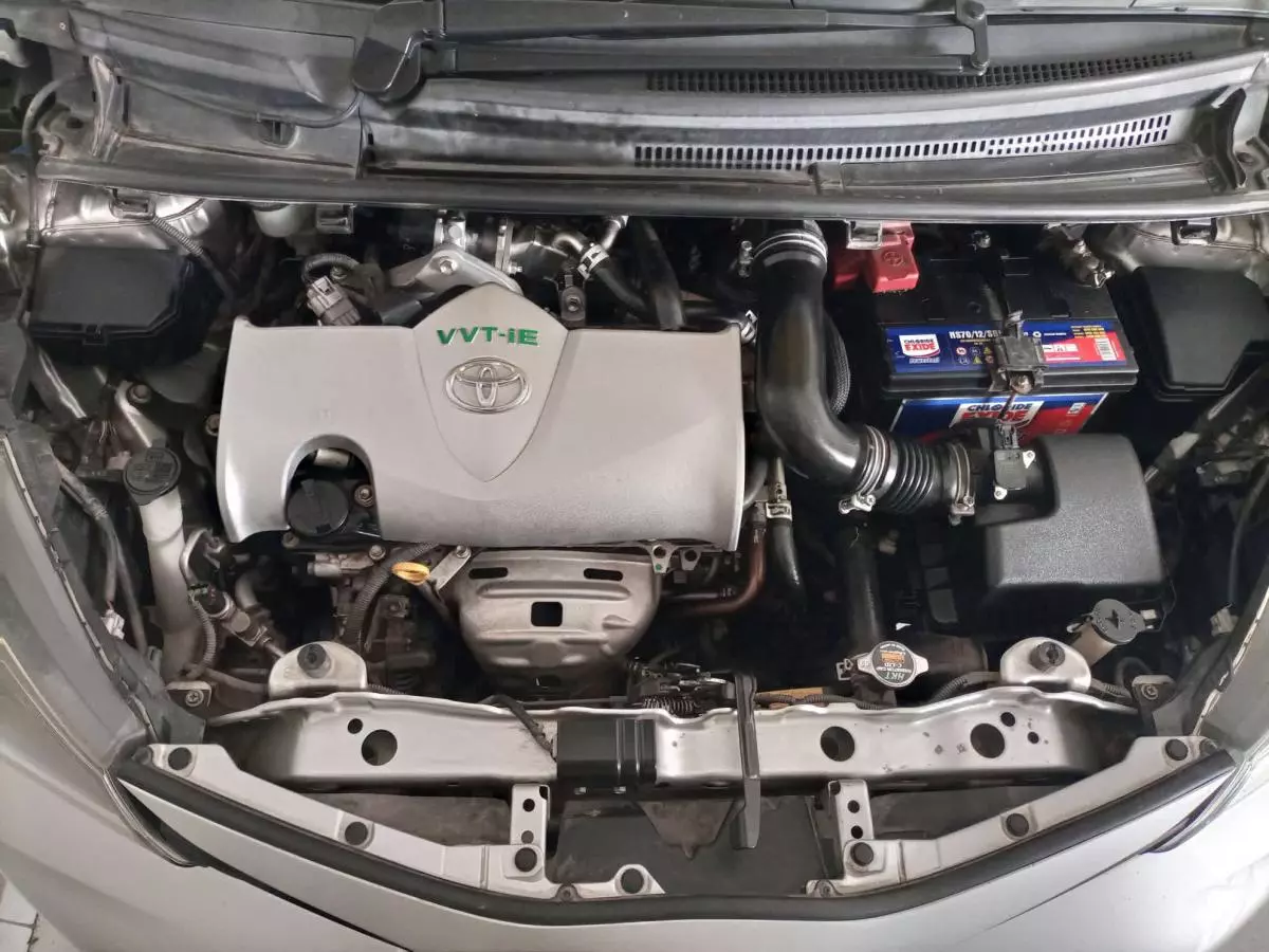 Toyota Vitz - 2014