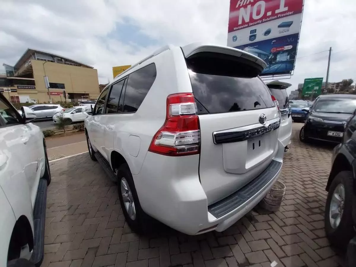 Toyota Landcruiser prado TX   - 2017