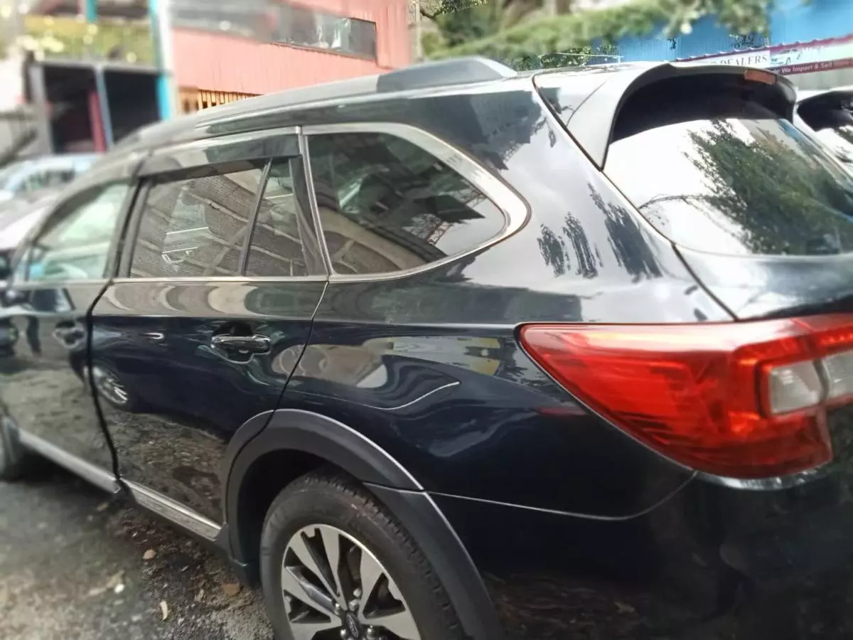 Subaru Outback   - 2016