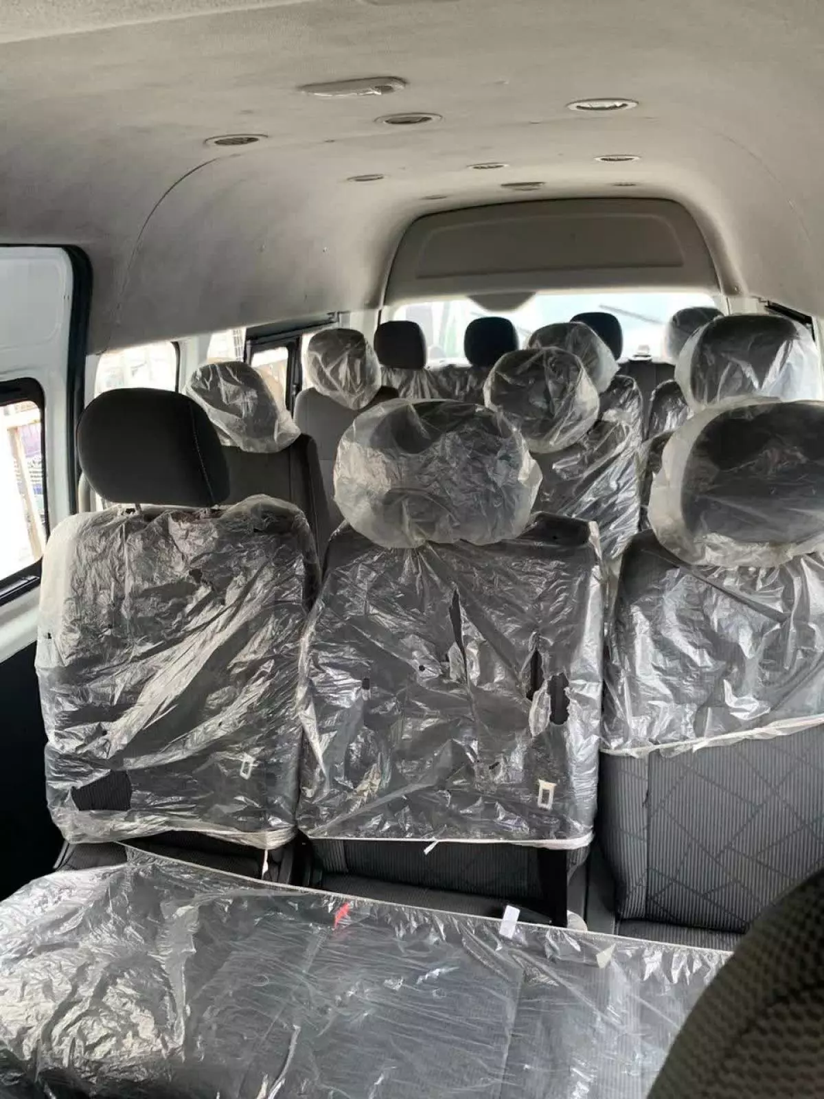 Toyota Hiace (High Roof)   - 2008