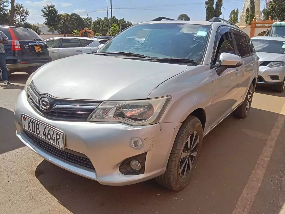 Toyota Fielder    - 2014