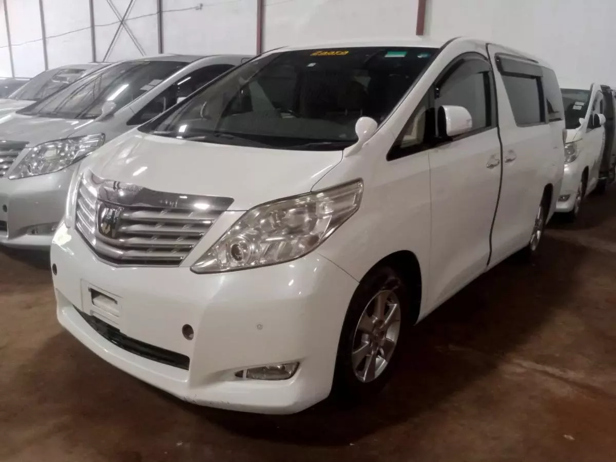 Toyota Alphard   - 2009