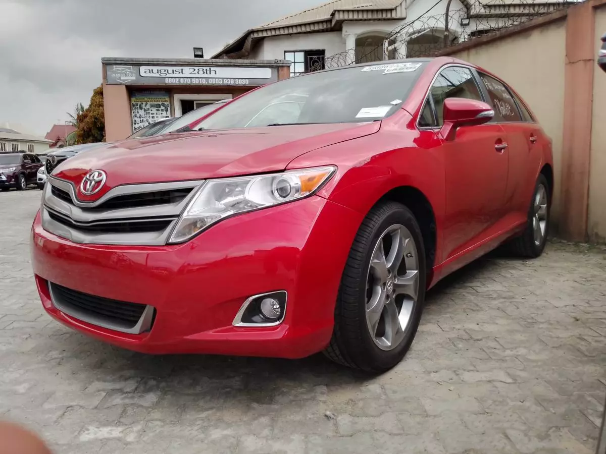 Toyota Venza   - 2013