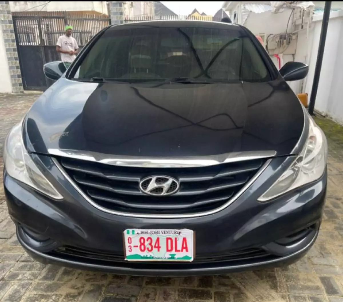 Hyundai Sonata   - 2013