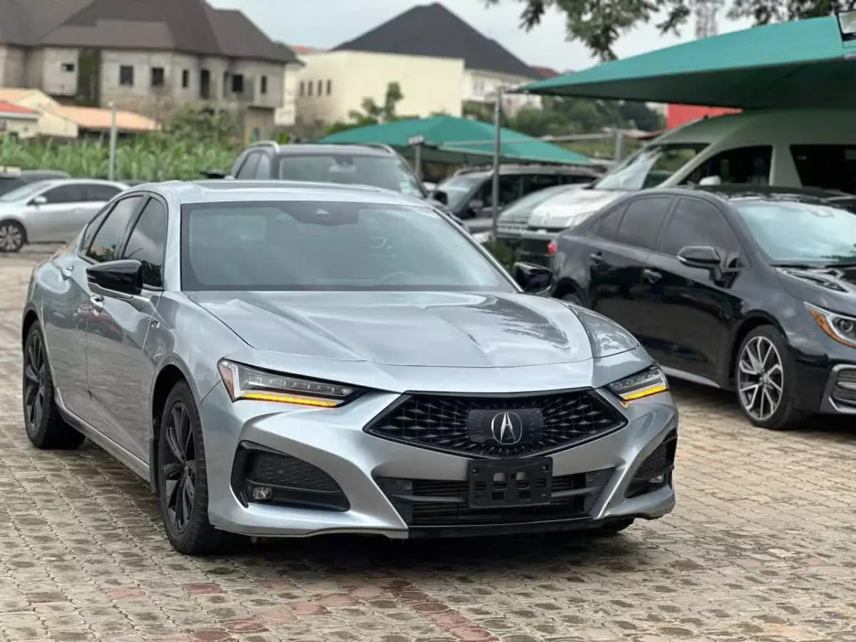 Acura TLX   - 2023