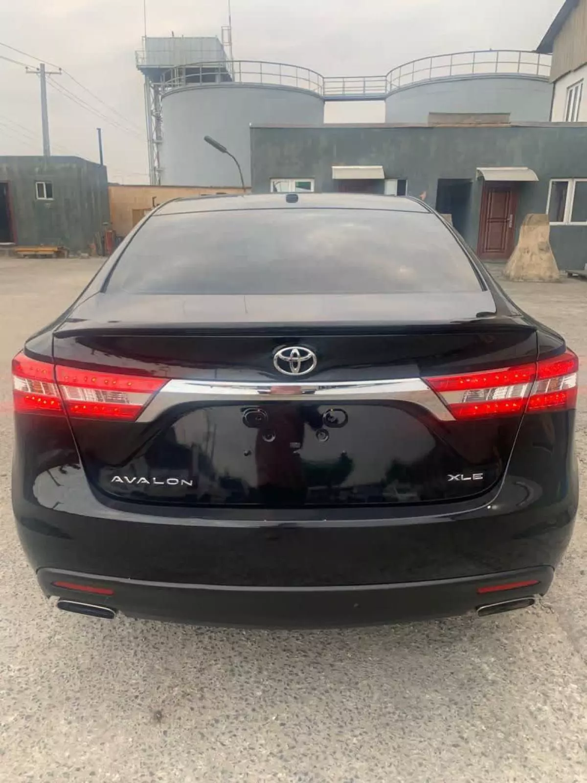 Toyota Avalon   - 2015