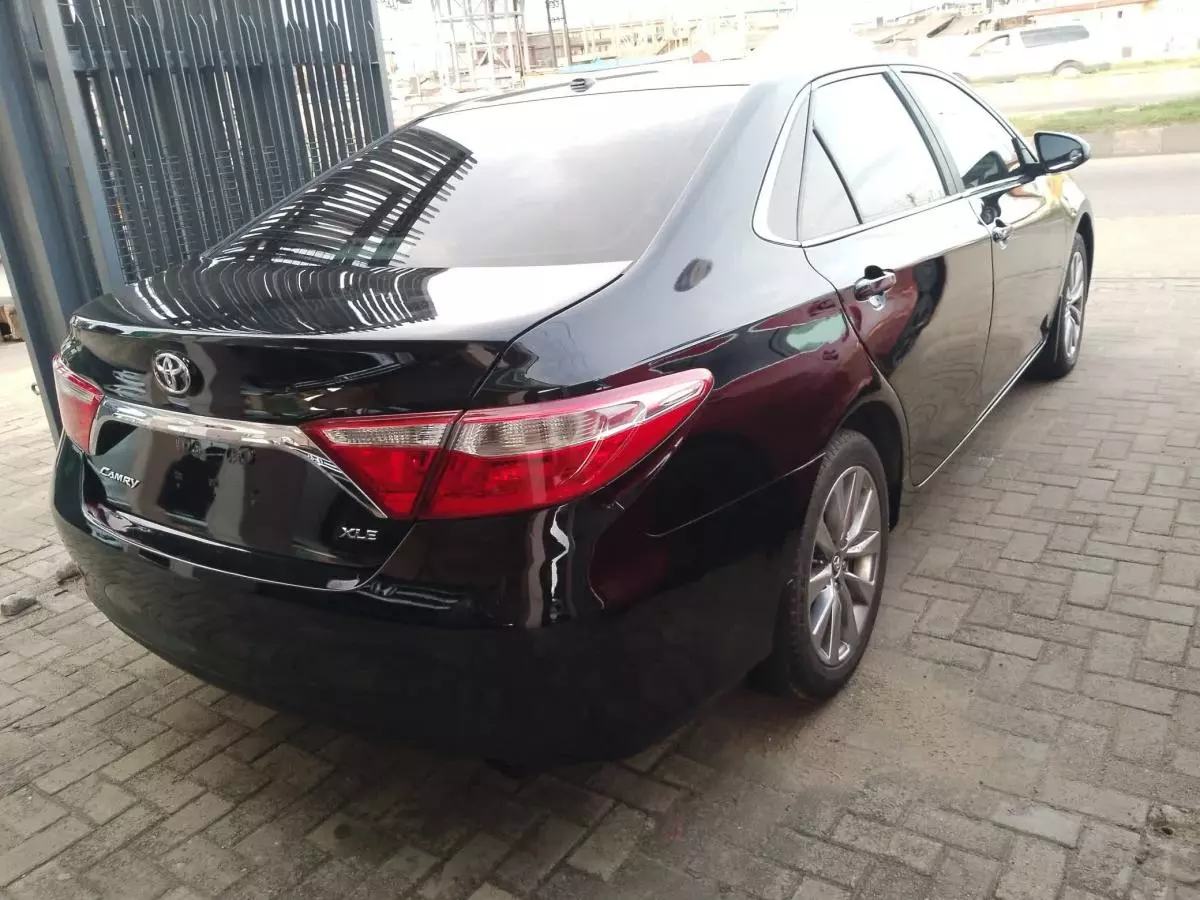 Toyota Camry   - 2017