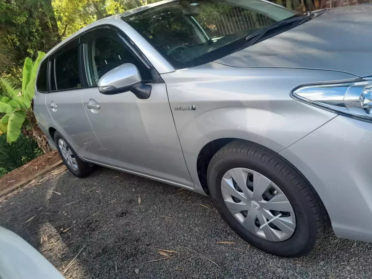 Toyota Fielder hybrid    - 2016