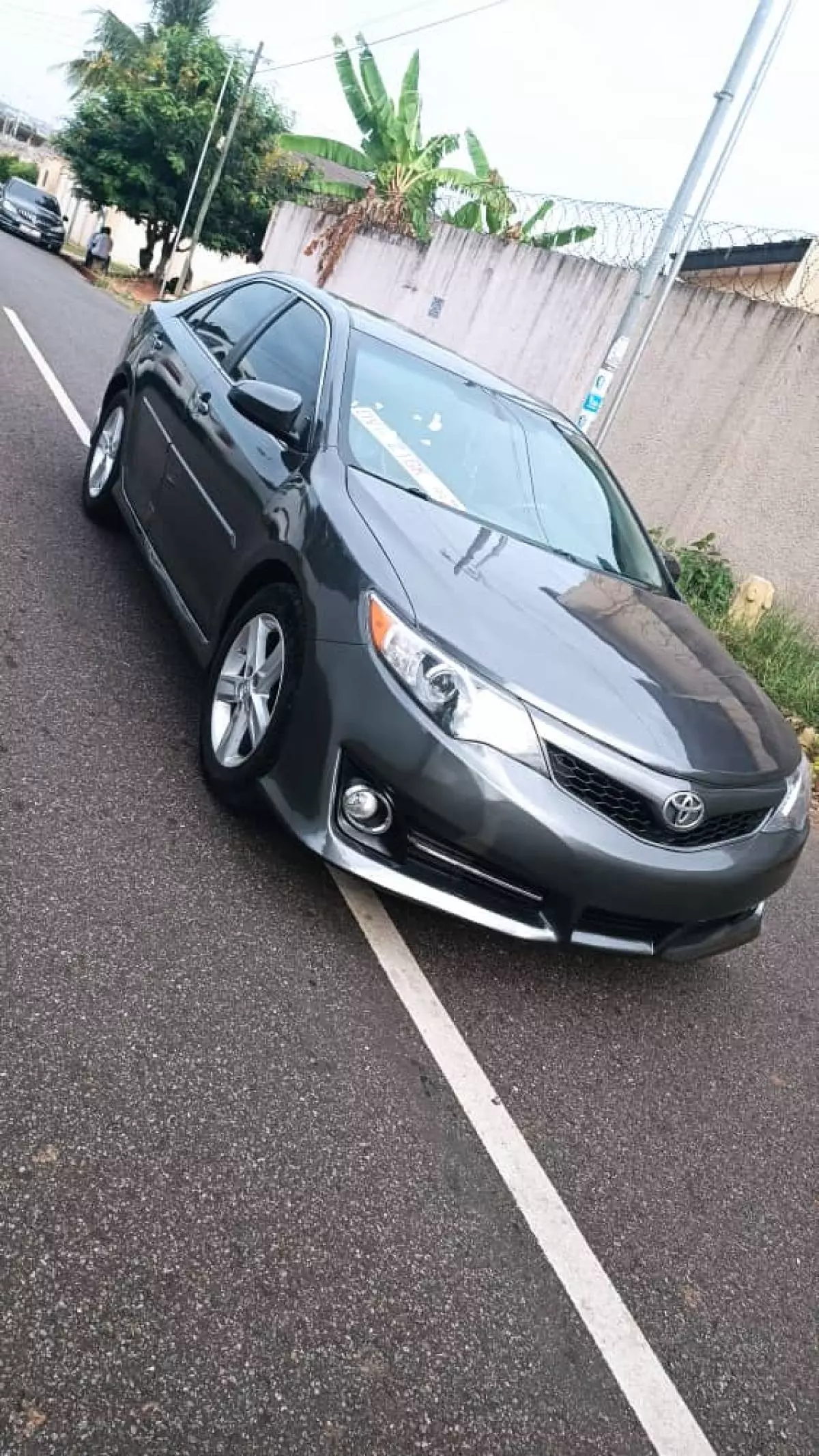 Toyota Camry   - 2014