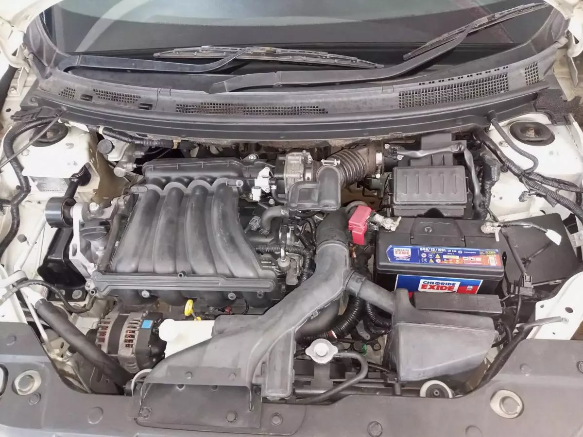 Nissan Bluebird - 2011