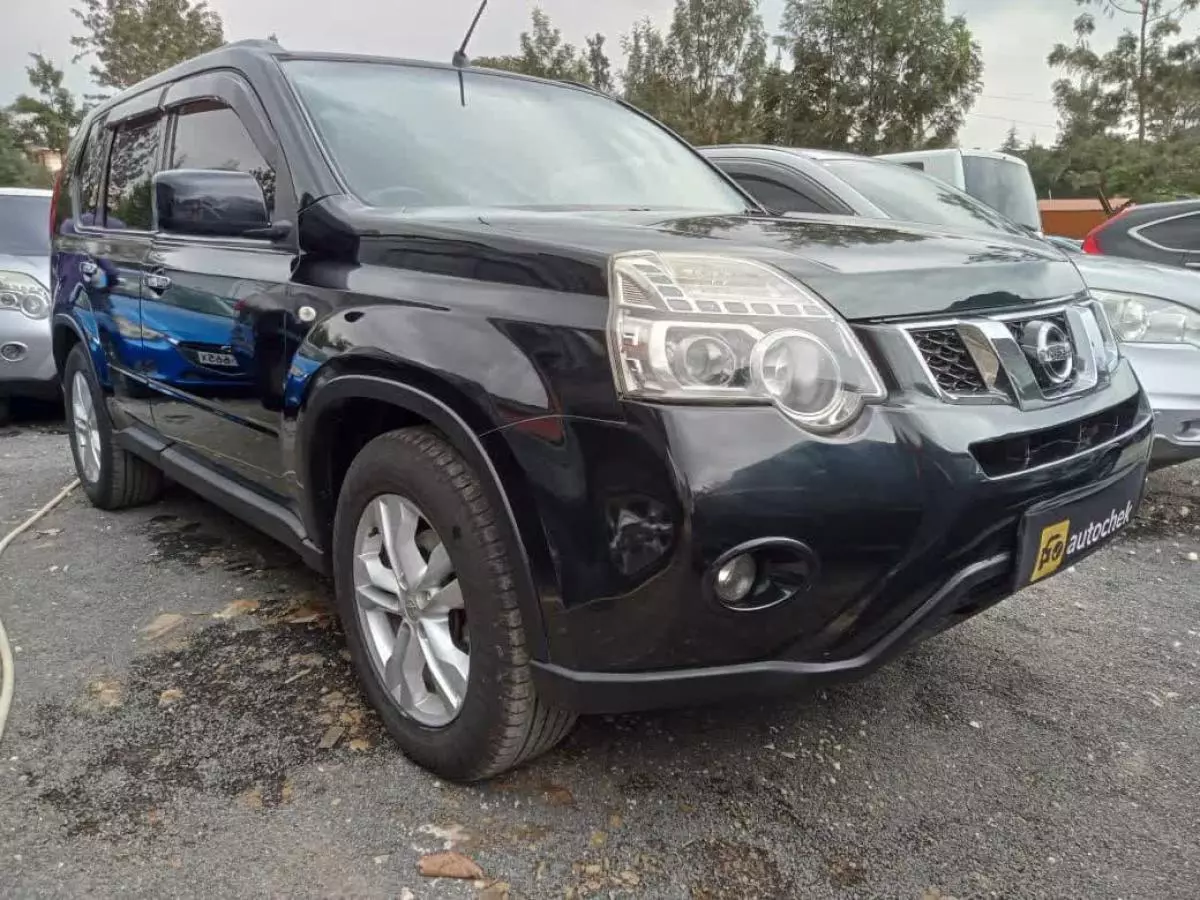 Nissan X- trail - 2012