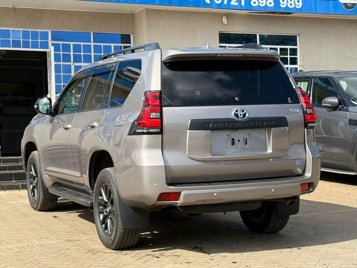 Toyota Landcruiser prado TX.L   - 2022