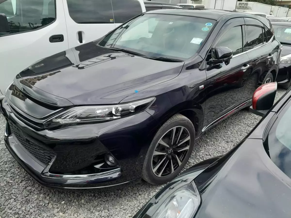 Toyota Harrier - 2016