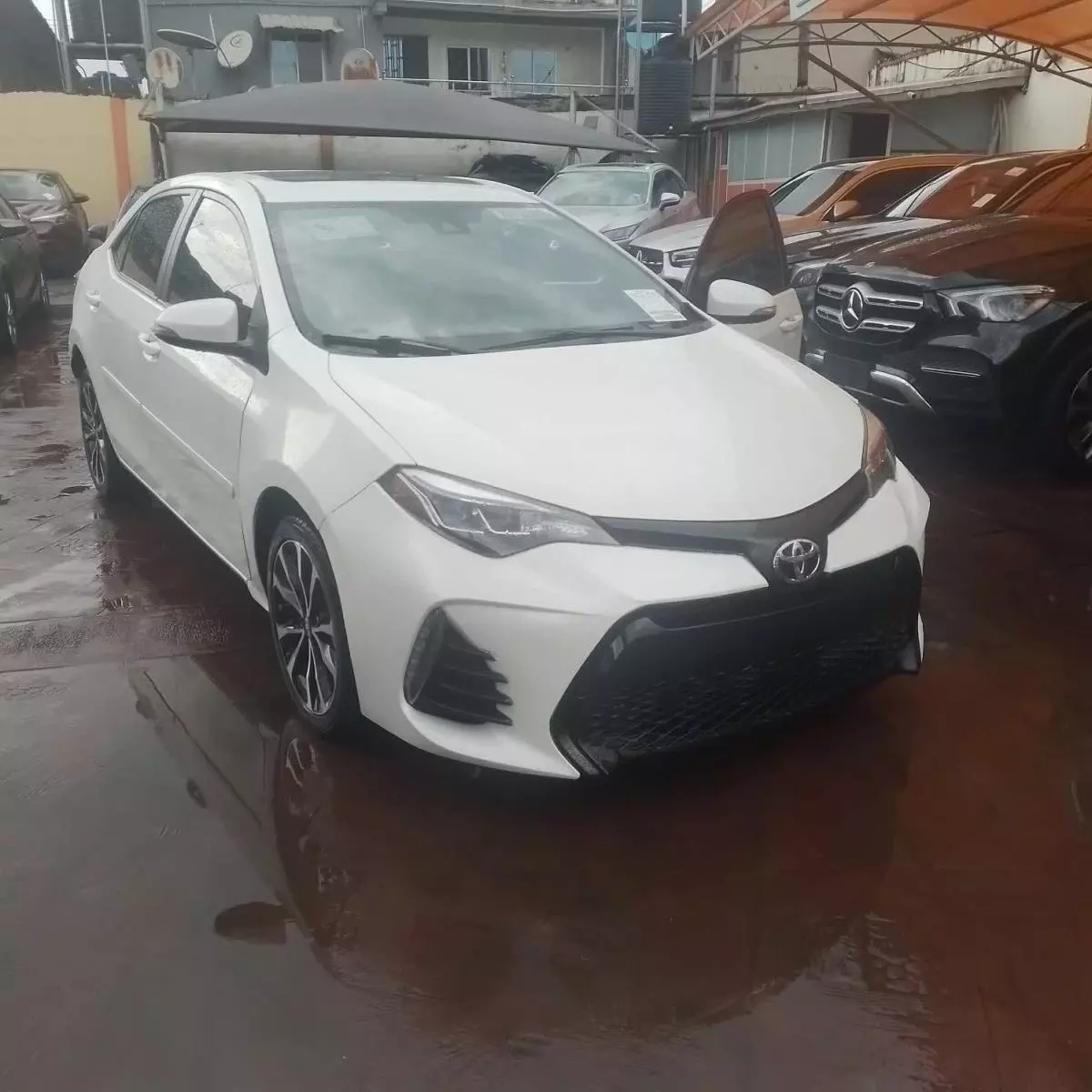 Toyota Corolla   - 2018