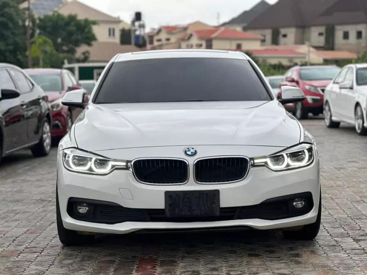 BMW 320   - 2019