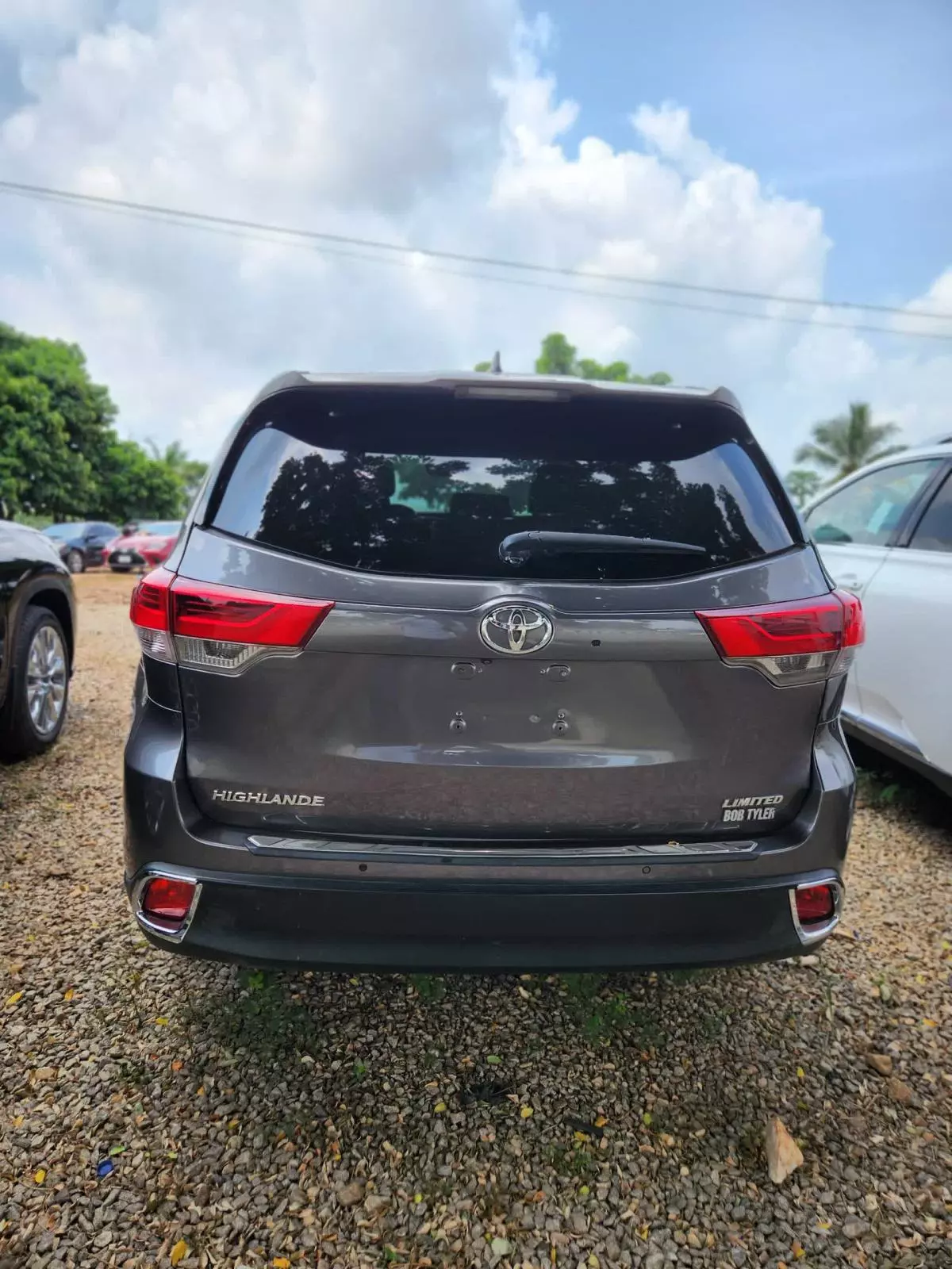 Toyota Highlander   - 2017