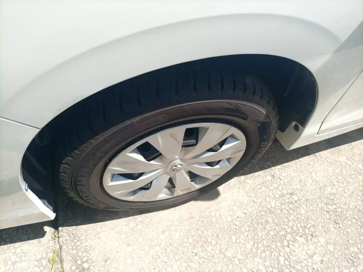 Toyota Voxy  - 2016