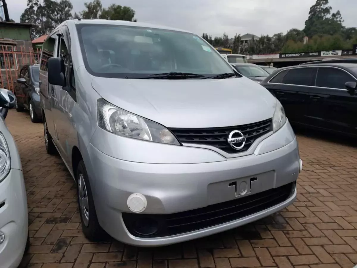 Nissan NV200 - 2015