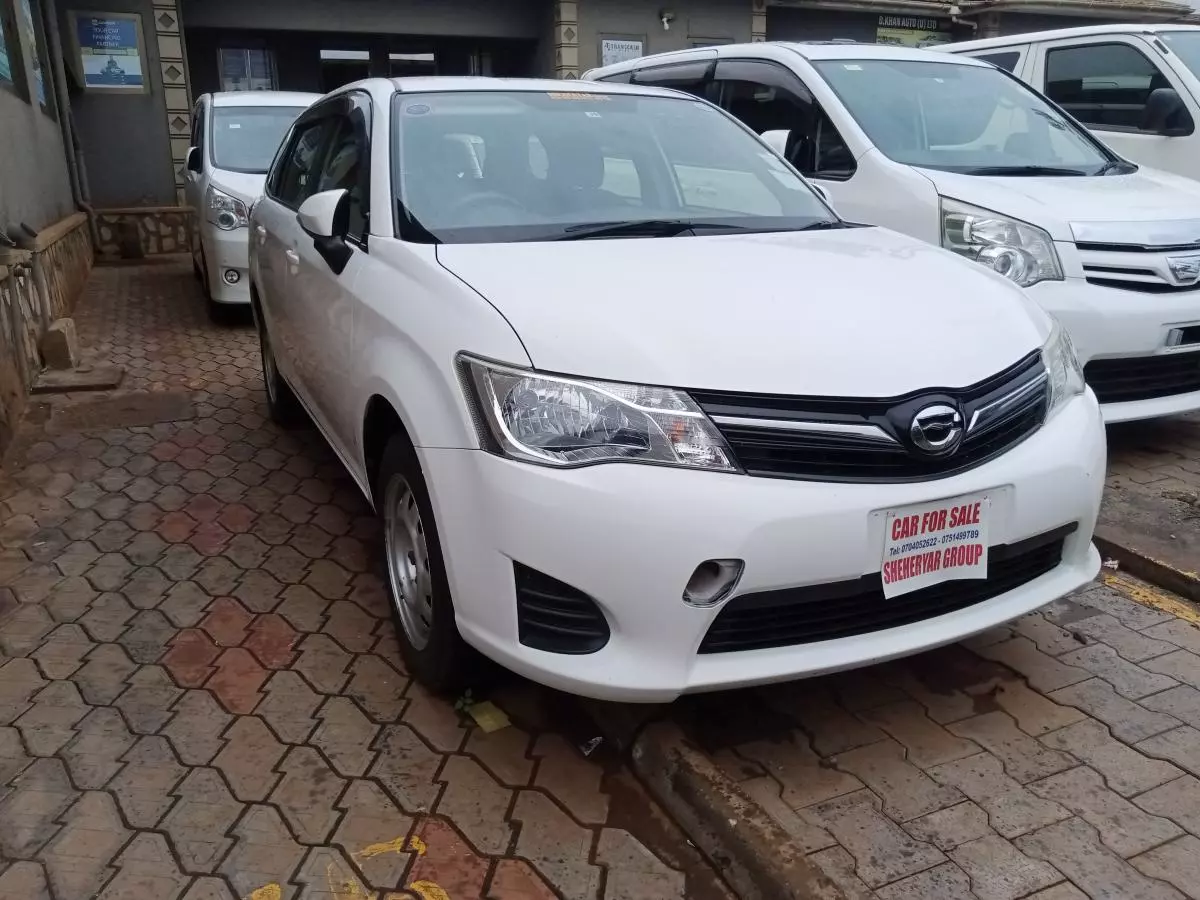 Toyota Fielder    - 2015