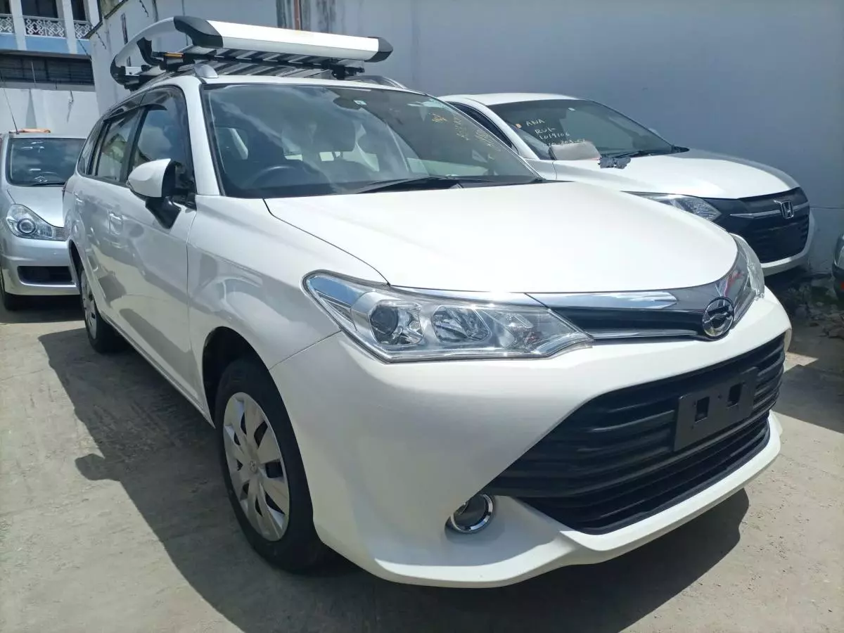 Toyota Fielder  - 2015