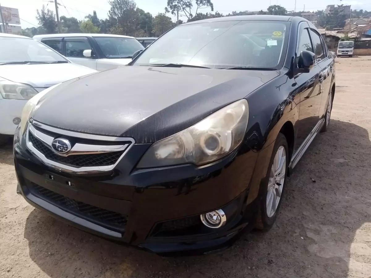 Subaru Legacy   - 2009