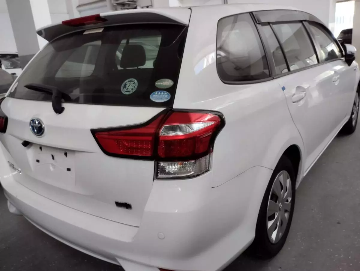 Toyota Fielder  - 2015
