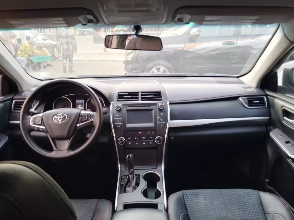 Toyota Camry   - 2015