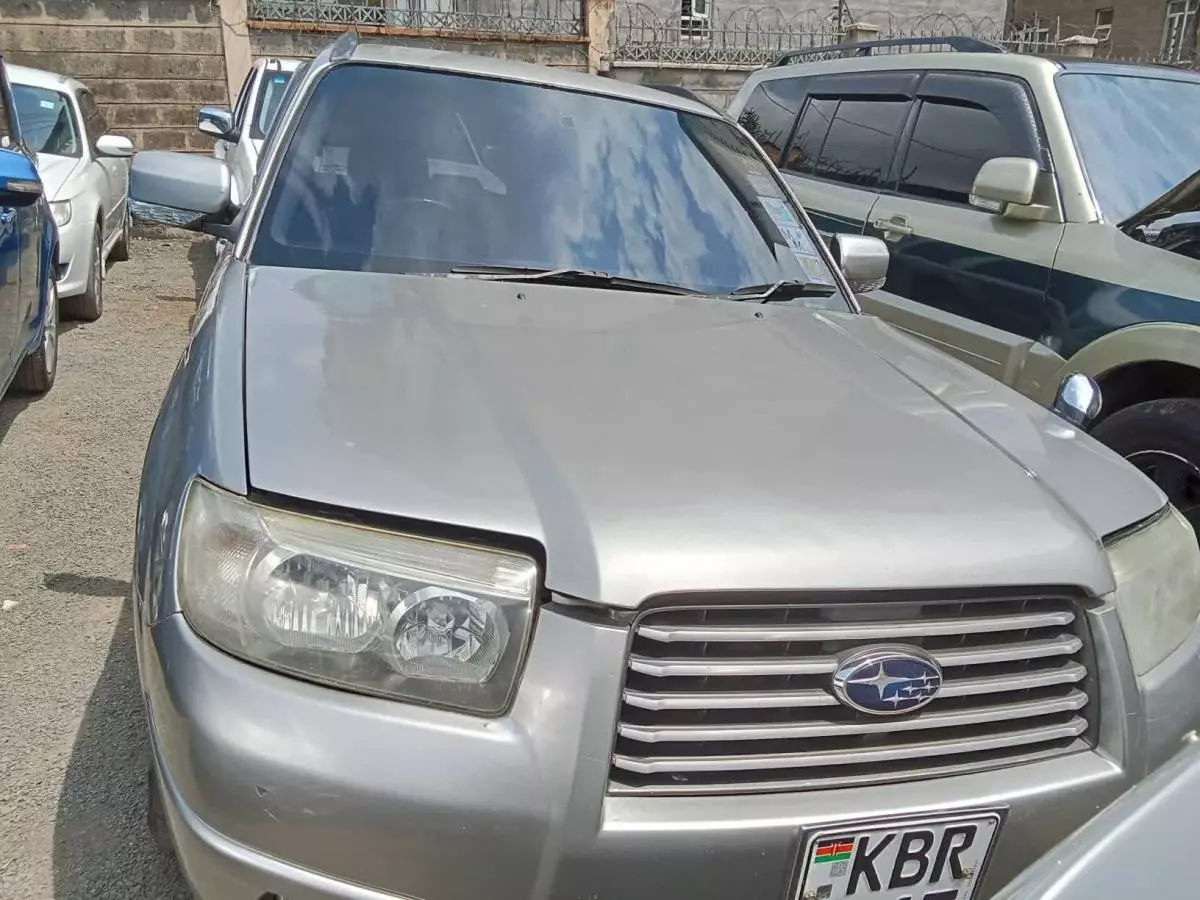 Subaru Forester   - 2005