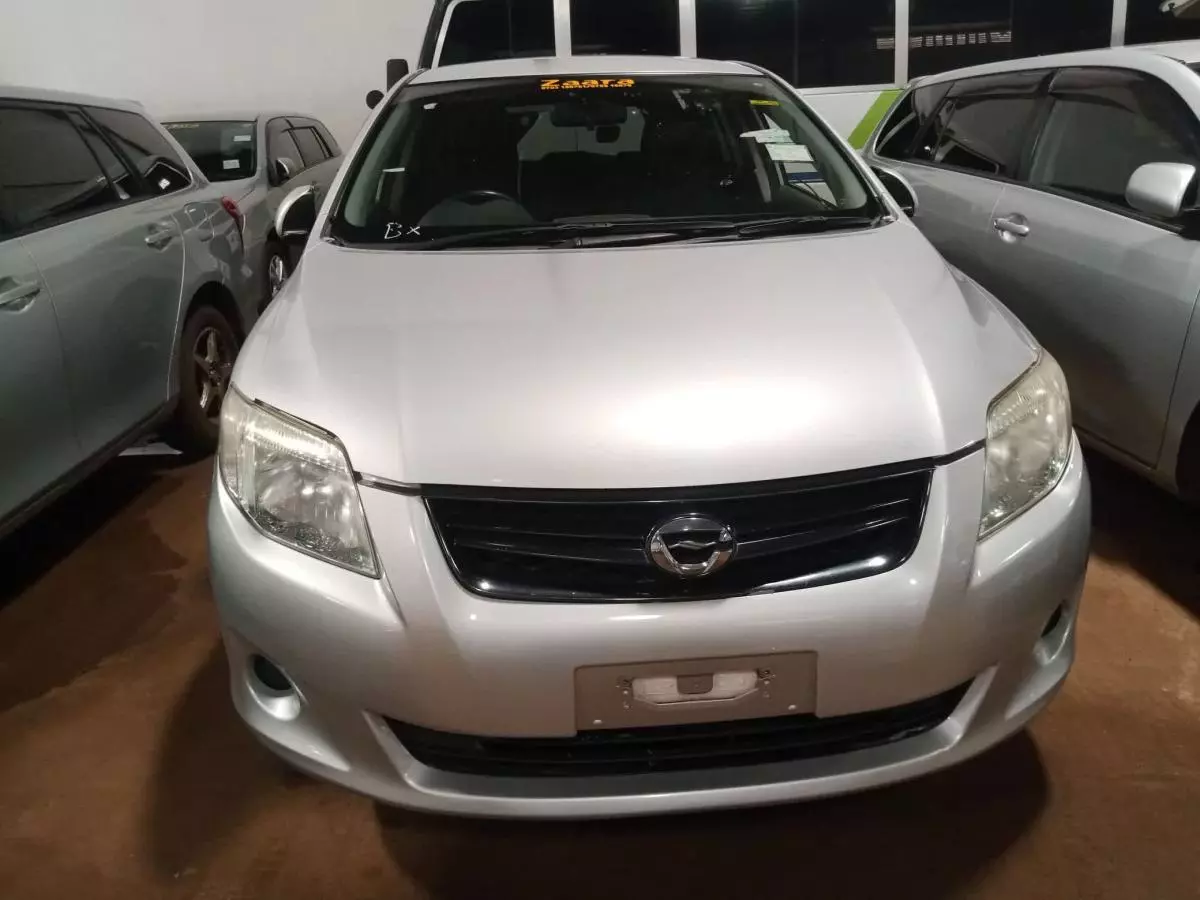 Toyota Fielder    - 2009