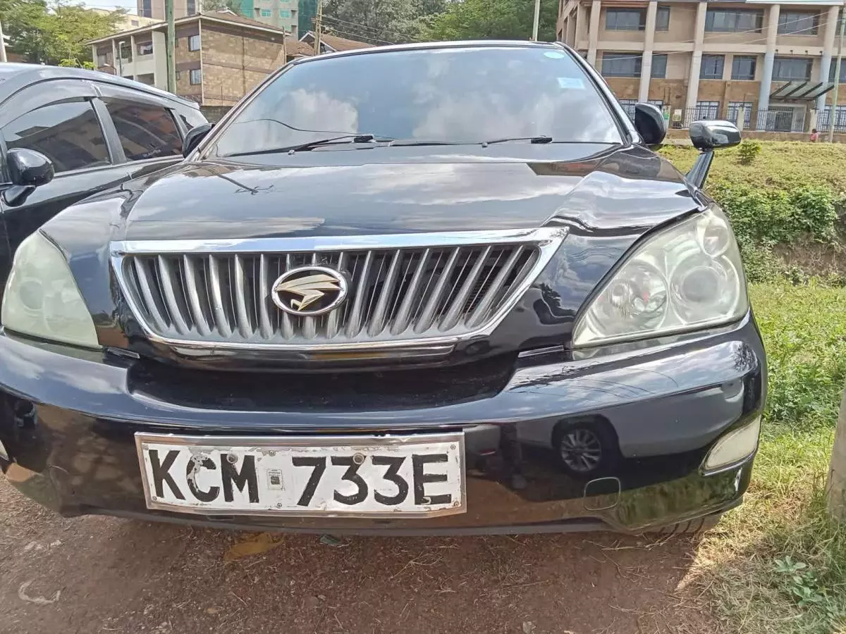 Toyota Harrier   - 2010