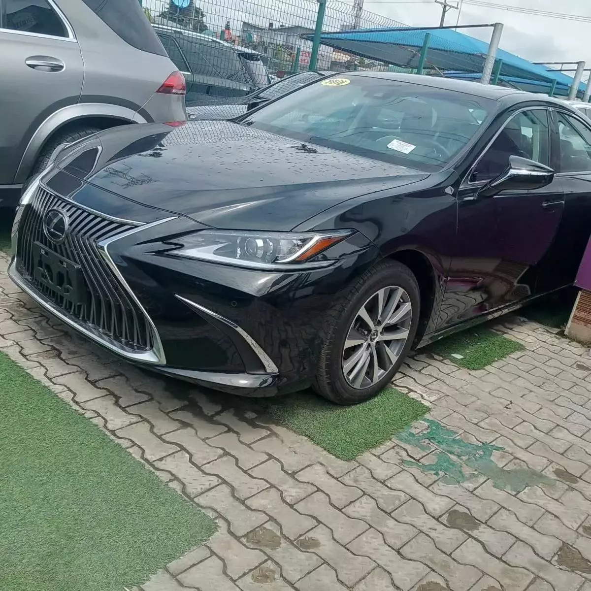 Lexus ES 330   - 2019