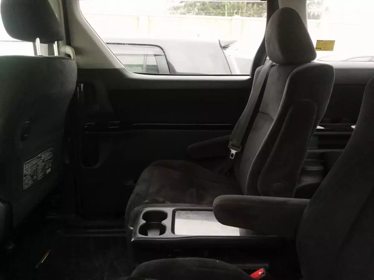 Toyota Hiace - 2011
