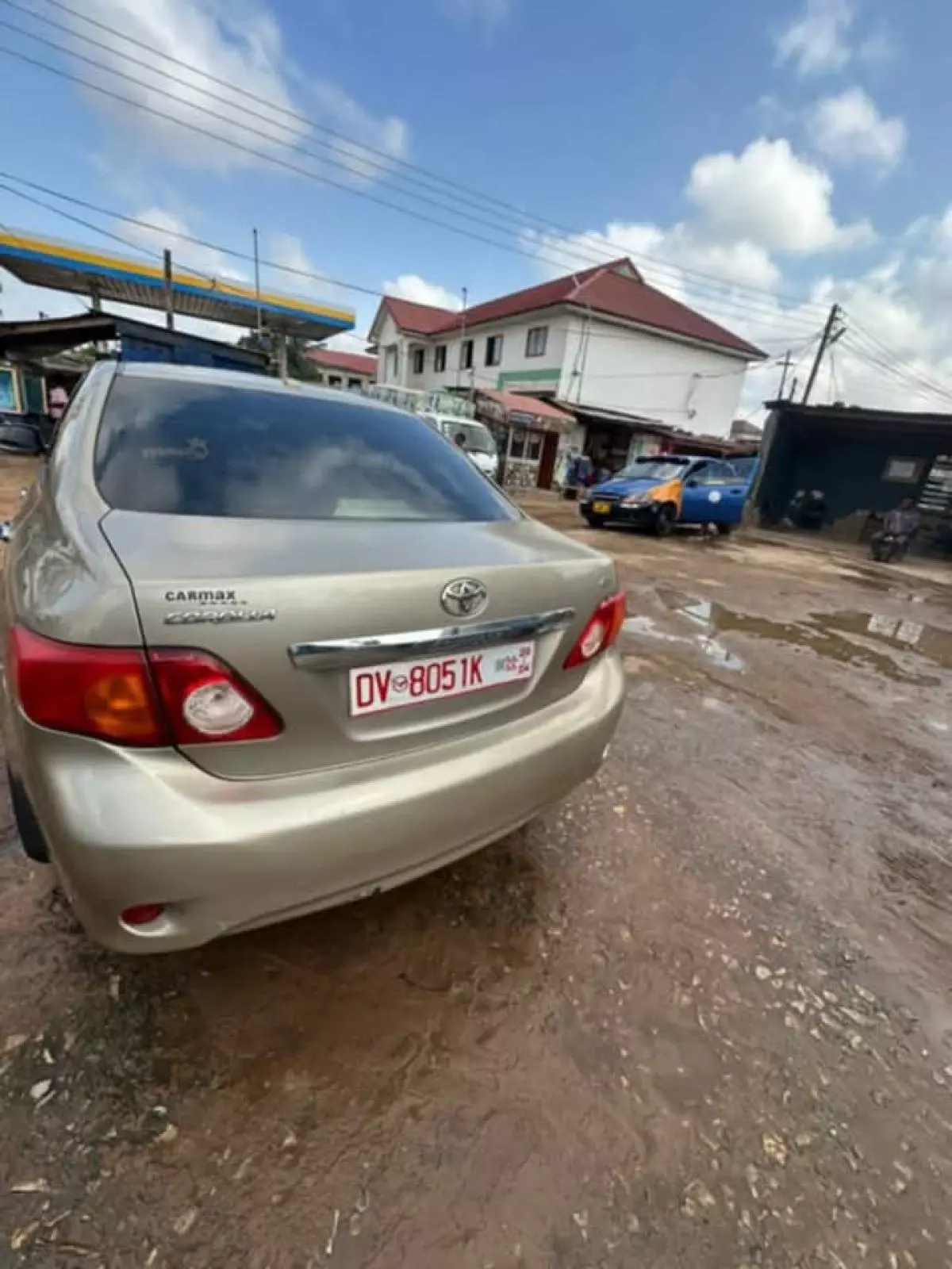 Toyota Corolla   - 2010